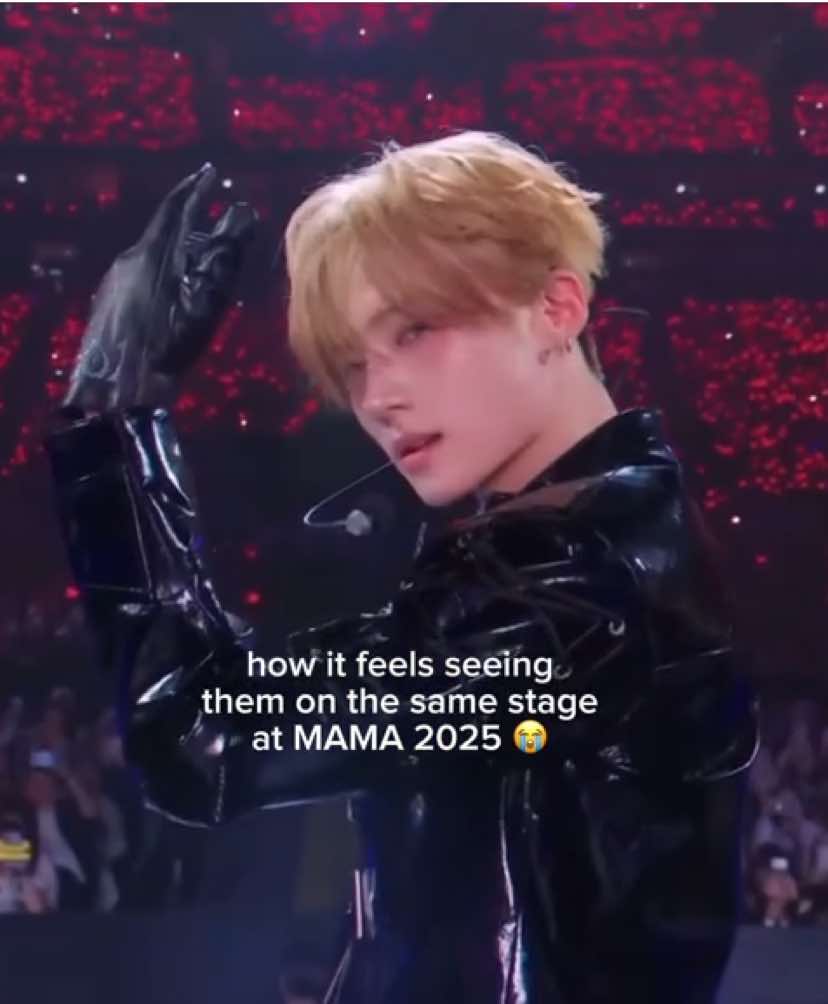 5/7 finally performed at MAMA 😭 diff groups now but they all grew into such solid performers. so proud #traineeA 