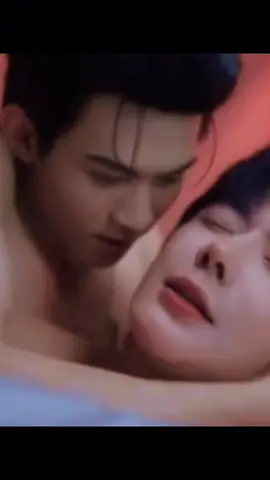 They match each other’s freak. #tomyshore 