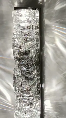 Product Link in Bio A textured crystal body that catches light beautifully and softens the entire room. Product: Icefall Crystal American Wall Lamp ▶️no copyright intended. DM for inquiries. crystal wall lamp, modern wall lighting, luxury home light, American style lamp, textured crystal lamp, warm ambient wall light, elegant home lighting, bedroom wall sconce, premium wall lamp, decorative lighting fixture