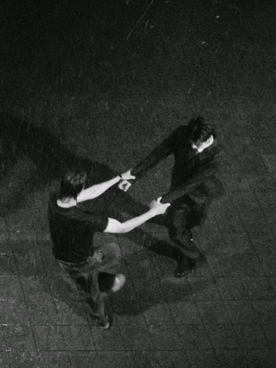 #THEEPEACH — i don’t know why, but this scene made me tear up a bit lolol. also, this song fits them so well i’m gonna cry again 😭 #meandtheeseries #pondphuwin #ppnaravit #phuwintang 