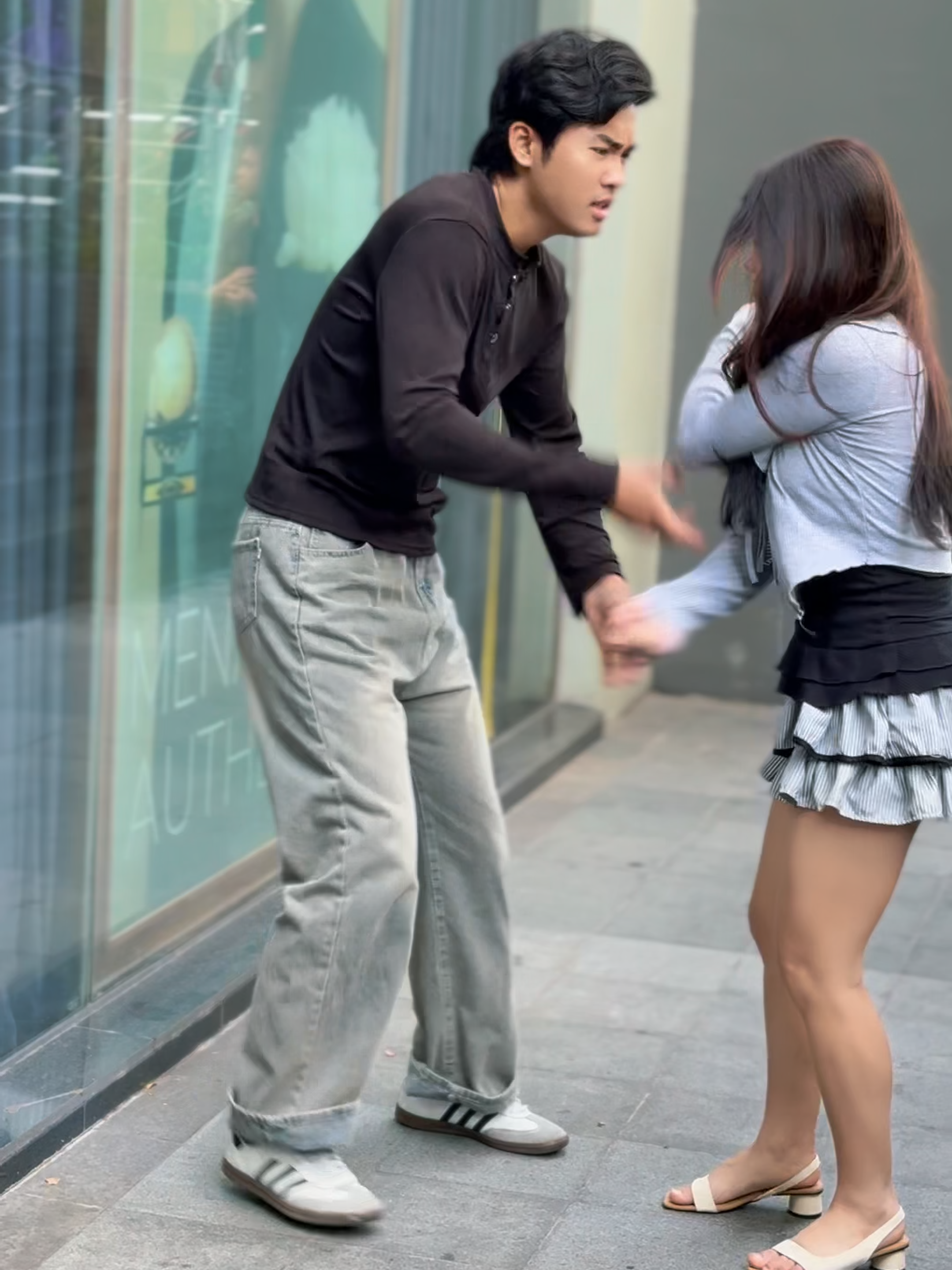 Tại sao tôi lại không được như hắn?