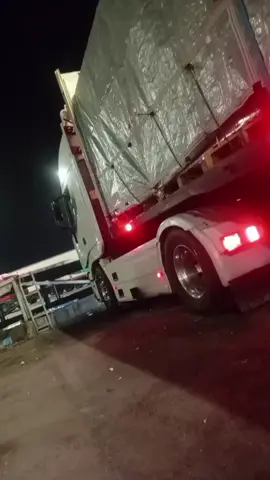 #برادات_العراق_سواق_تريلات #عمان #حله_سماوه_النجف_ناصرية_كربلاء #بازوايا_سهل_نينوى_الموصل_العراق 