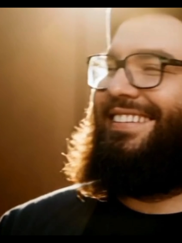 🤍🌹الضحكة التي أنجبت أجيالاً #سماحة_العشق  #سورة_النصر  #niwi313_710  #تبيين_القمر  #fyp 