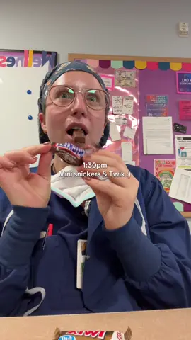 I did a meal prep service this week from @Cassandra - Nutritionist and wooow were all my meals so yummy!!   #wieiad #whatieatinaday #nurse #nursesoftiktok #realistic 