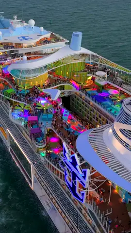 Icon 🤯 #cruisetok #iconoftheseas #cruises 