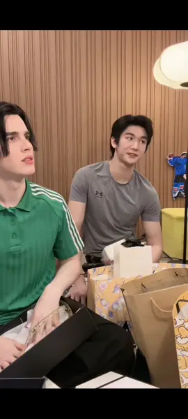 ป๋าขาของแบงค์กี้ เปย์เก่งเวอร์  #มอสแบงค์ #mosbank #moslhong #isbanky #มอสแบงค์คู่รักนักหยุม 