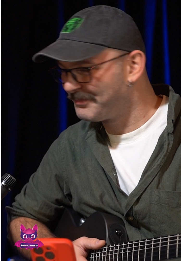 აღვირახსნილი ჭრიჭინა🤣😎 სრული ეპიზოდი👇 https://youtu.be/oJ5JqkoQqXQ?s ხვალ 30 ნოემბერს დასწრება ვისაც გენებოთ 👇 https://tkt.ge/Cinkvesebi