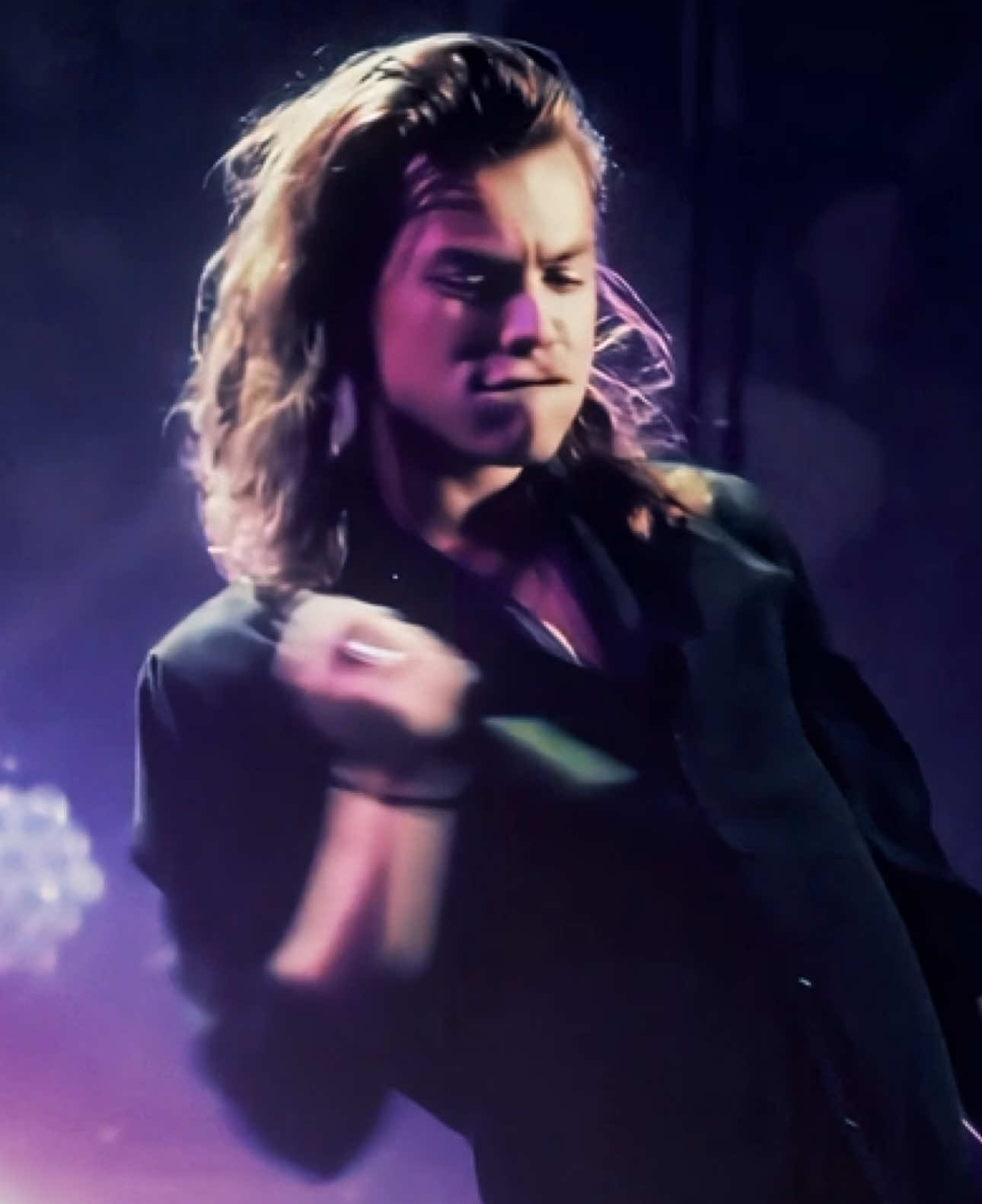 i miss his long hair - cc ws1de ib/rm @ory ۶ৎ  - #harrystyles #harrystylesedit #vigilanteslut #foryou #edit  - @mollie 𐙚 @LOLA ✿ @b @e★ @asia ౨ৎ @mar ꩜  - harry styles long hair harry edit rock me one direction