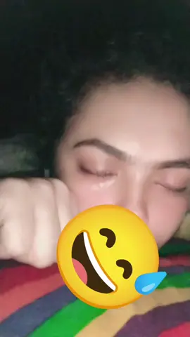 দেহের মৃত্যু হলে মানুষ কাঁদে, শোক জানায় - সান্ত্বনা দেয়, কাঁধে তুলে নেয় শেষ ঠিকানায়! কিন্তু মনের মৃত্যুতে কেউ কাঁদে না! সেখানে কান্না একেবারেই নীরব! শুধু নিজের ভেতরে নিজের জন্যই ঝরে পড়ে অদৃশ্য অশ্রু! বাইরে হাসি মুখ - ভিতরে ভাঙা আত্মা! যে কষ্ট পৃথিবী শোনে না, সেই কষ্টই সবচেয়ে গভীর- সবচেয়ে একাকী! 💔