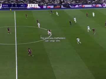 They literally cannot stop him without fouling lol. #vinicius #pedri #realmadrid #fyp #viral 