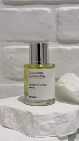 💫Dossier 💫 Collaboration commerciale non rémunérée Focus sur les parfums de la marque @Dossier Perfume que j’adore. En ce moment, profitez des meilleurs ventes de l’année avec des réductions pouvant aller jusqu’à -50% durant la saison du black friday. L’occasion rêvée  de découvrir l’univers de la marque à petit prix. #dossierperfume #dossier #fragrance #parfum 