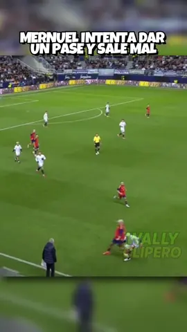 MERNUEL INTENTA DAR UN PASE Y SALE MAL #mernuel #bauleti #partidazodeyoutubers #clips #kick 