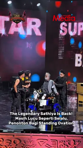Gamat suasana di Royal Theatre bila pelawak lagenda, Sathiya muncul untuk membuat persembahan bersama kumpulan Roda 🤩.Penonton turut terhibur dan rindu nak tengok telatah lucu Sathiya. Semoga Sathia sentiasa sihat dan baik-baik sahaja 👏🏻👍🏻. #MHnews #MediaHiburan