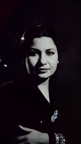 لَسْتُ أَنْسَاكِ وَقَدْ اَغْرَيْتِني بِفَمٍ عَذْبِ المُنَادَاةِ رَقِيْقْ☕️🥀 #ام_كلثوم 