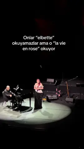 Muhteşem biri CEFC🫡 #candanerçetin #konser #zorlupsm #lavienrose #keşfet 