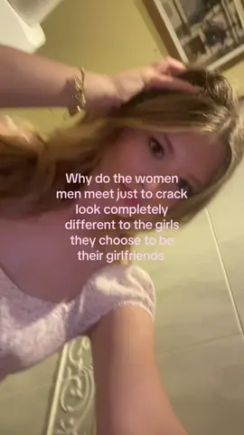 Hair colour means nothing… until you realise every girl before you has a haircolour different to you #relatable #foryoupage #jealous #girls #fyp 