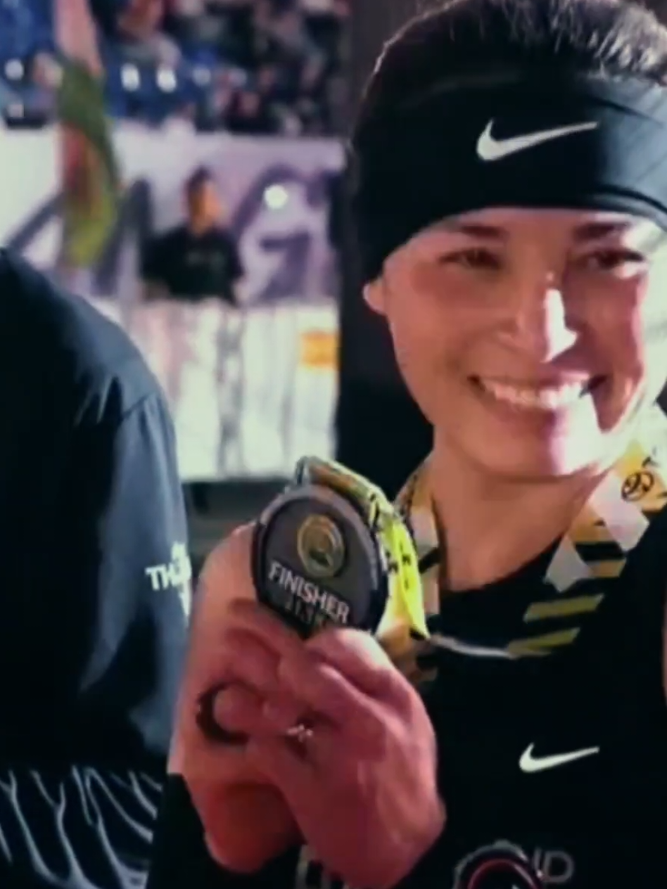 “สมเด็จพระราชินีทรงเข้าเส้นชัยในการวิ่งมาราธอนระยะ 21 กิโลเมตร ด้วยเวลา 2 ชั่วโมง 26 นาที 40 วินาที ในงาน Amazing Thailand Marathon Bangkok 2025 ทรงแสดงถึงพระวิริยะอุตสาหะและความตั้งพระทัยมั่นอย่างยิ่ง สมกับเป็น 'พระราชินีมรกต' ที่งดงามทั้งพระวรกายและพระราชหฤทัย ขอชื่นชมในพระเกียรติคุณยิ่ง” #พระราชินีสุทิดา  #รักสถาบันพระมหากษัตริย์  #ทรงวิ่ง #มาราธอน  #ขอบคุณทุกกําลังใจ❤️ขอบคุณทุกคอมเม้น🙏 