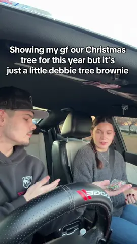 she doesn’t hate it ! @Maeve and Ryan @Maeve Arena  #foryou #fyp #couplecomedy #coupleprank #trending 