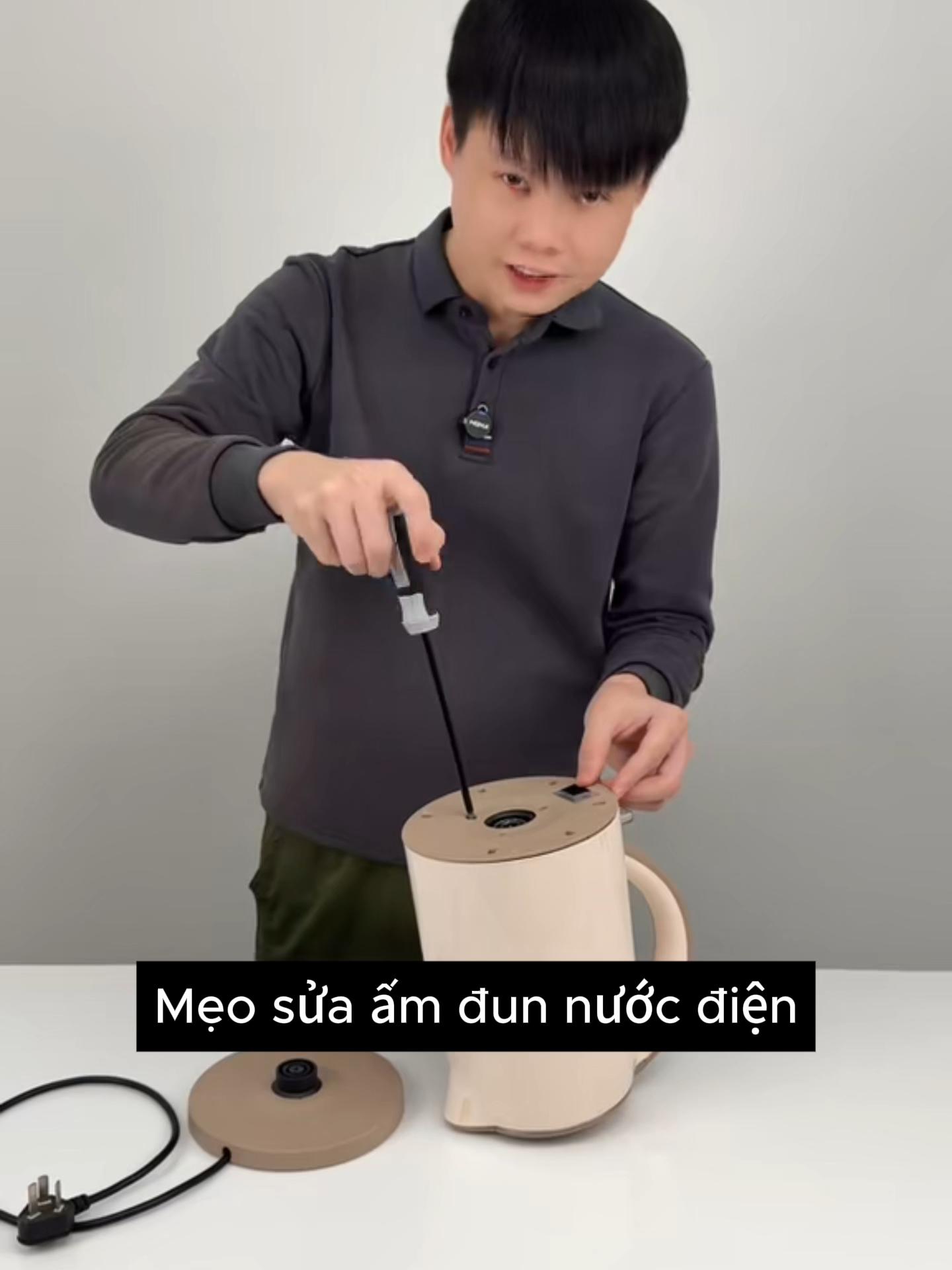 Mẹo sửa ấm đun nước điện, dễ học#Chiasẻkỹthuật #Sửachữathiếtbịgiadụng #Ấmđiện #Sửachữaấmđunnướcđiện #MẹoSửaChữa #xuhuongtiktok #trending #thinhhanhtiktok