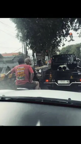 Kaos e sampean sangar cak🤣🙏#fyp #vidioviral #promomakangajian #katakatamutiara #bahanswmu 