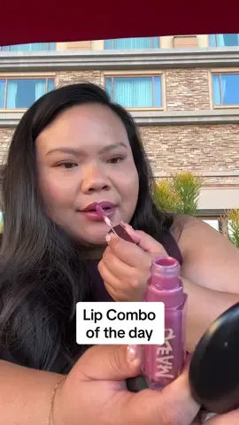 Mid day lippie touch up! Thank you @loréal paris usa for the liner!😍  #fenty #loreal #lipgloss #lipcombo #makeup 
