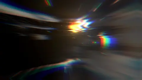 Cô đơn lênh đênh theo màn đêm về...| Thương Thầm Remix #nhachaymoingay #music #lyrics #xh #fyp