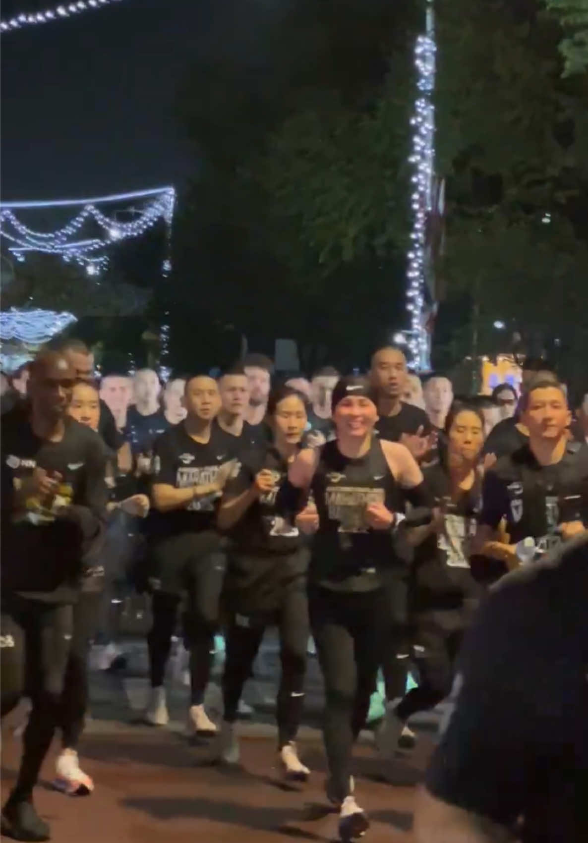 💜“วิ่งถวายความปลอดภัย”#เจ้าขนมเค้ก #ทหารเรือ #พระราชินีสุทิดา #atmbkk2025 