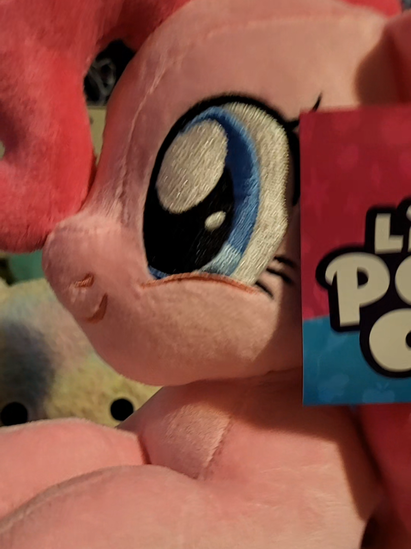 SHES SO CUTE RIGHT?!?!? #cute #mlp #plushie #tiktokshopblackfriday #pinkiepie 