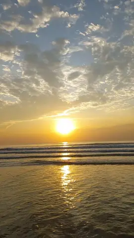 dạo biển ngắm bình minh#daobienvungtau  #30 /11/25#baisauvungtau🏖🏖🏖🌅🌅🌅 