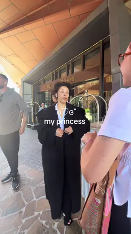 life is not real #dojacat #tourmavie 