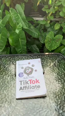 Buruan cekout sekarang stok nya terbatas #bukuaffiliate #bukutiktokaffiliate #bukuputihtiktokaffiliate #fyp 