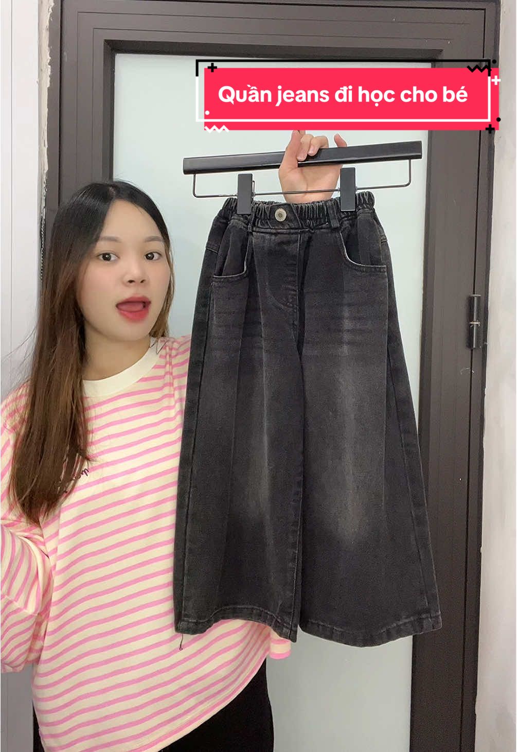 Quần jeans bò đen tuyền cho bé đi học cả tuần trời rất là ô kê la luôn ạ #xuhuong #quanjean #quanjeanongrong #quanjeanongsuong #quanjeanchobe 