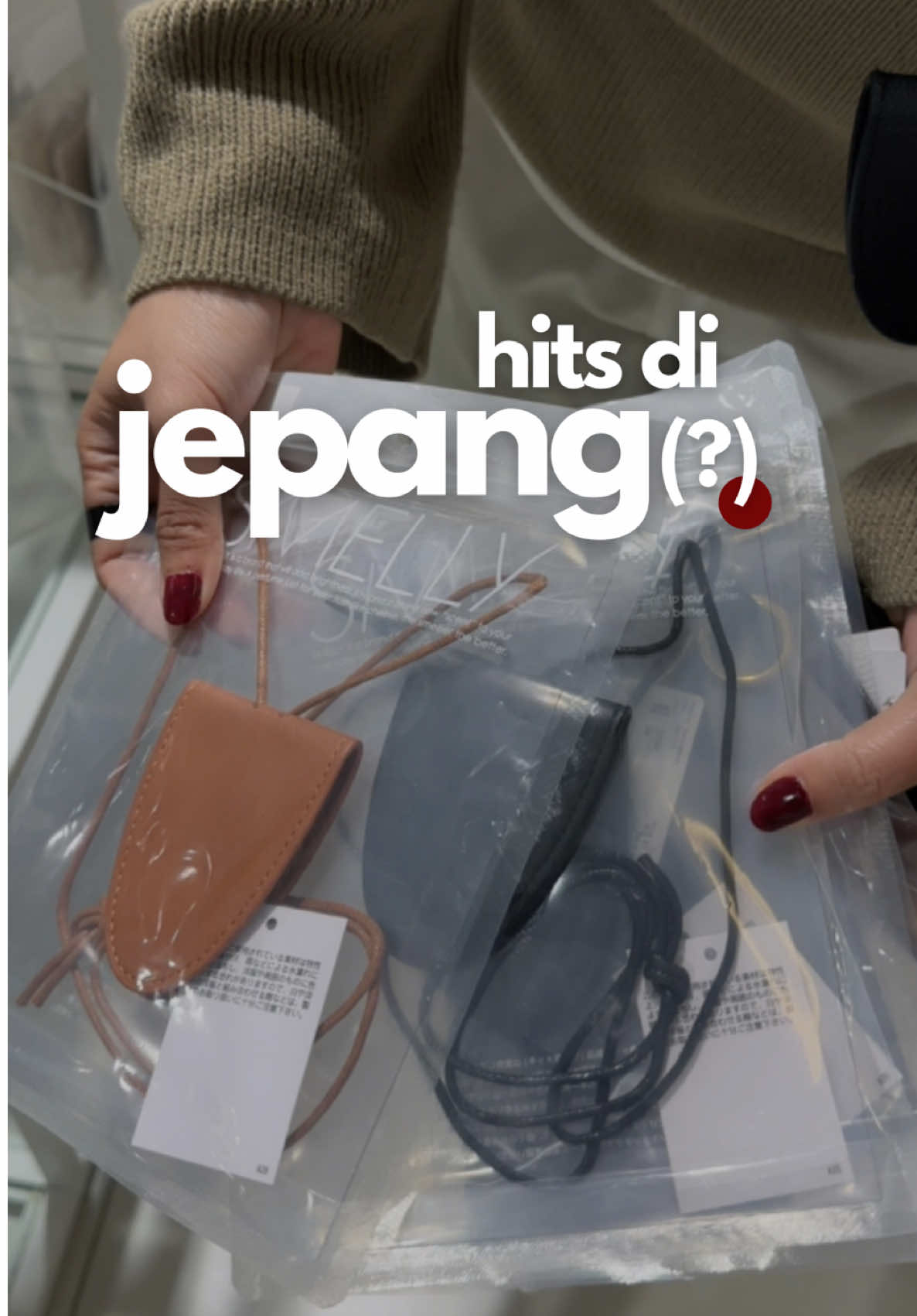 Padahal aku beli di Indo, eh di Jepang juga ternyata emang lagi trend kalung kacamata ini 🤣 #kalungkacamata #gantungankacamata #kalunggantungan 