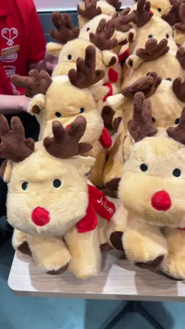 Mọi người đã sẵn sàng săn tuần lộc vào ngày mai chưa ạ #jollibee #picabee #jbvn251 #xuhuongtiktok2025 #xuhuongtiktok 