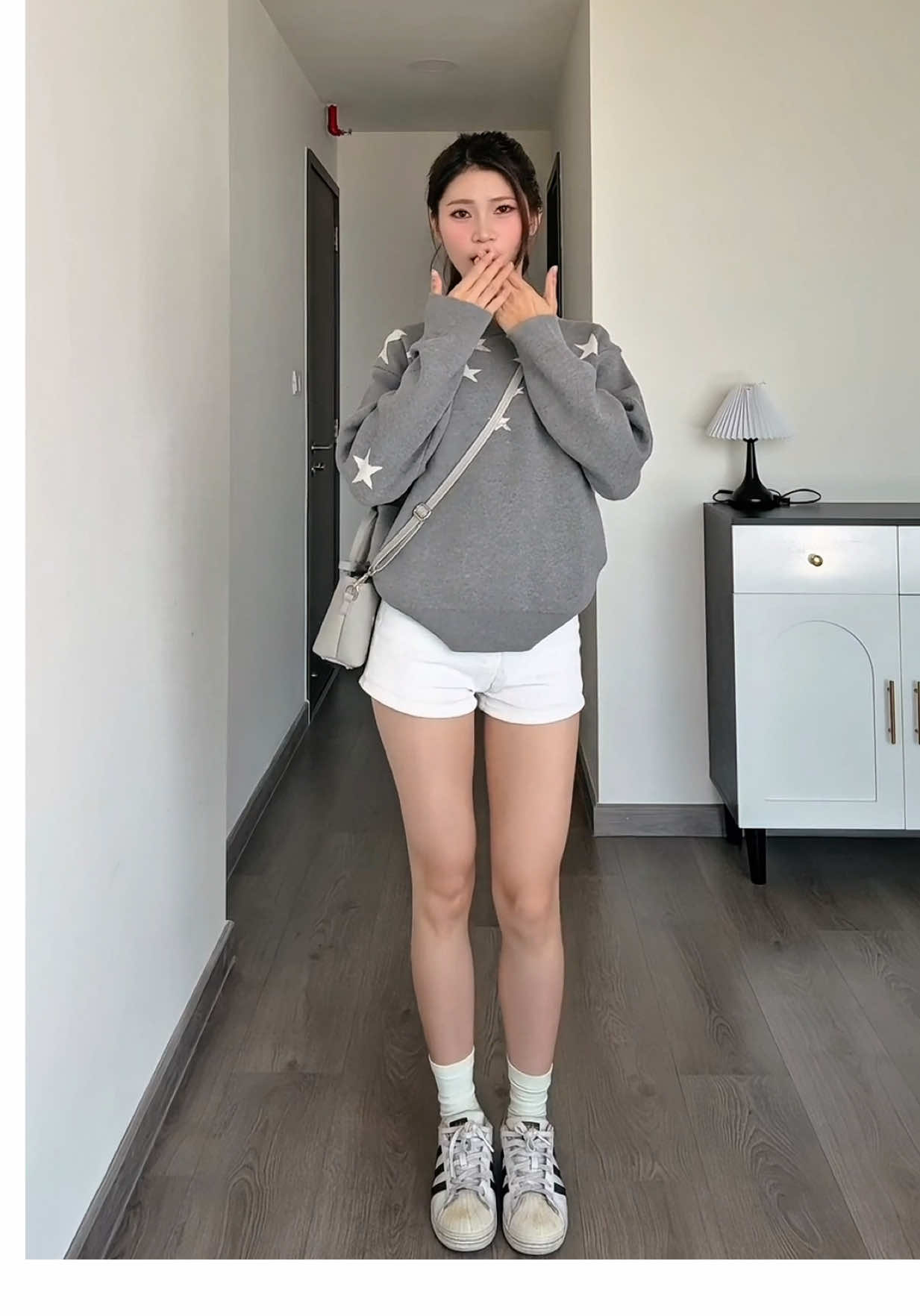 đẹp là anh liếc mắt đưa tình #OOTD #myoutfit #phoidoxinh #viral #xuhuong 