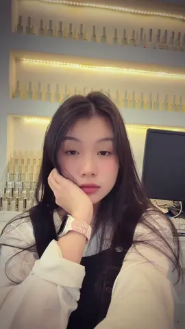 Hay là em đi theo anh…