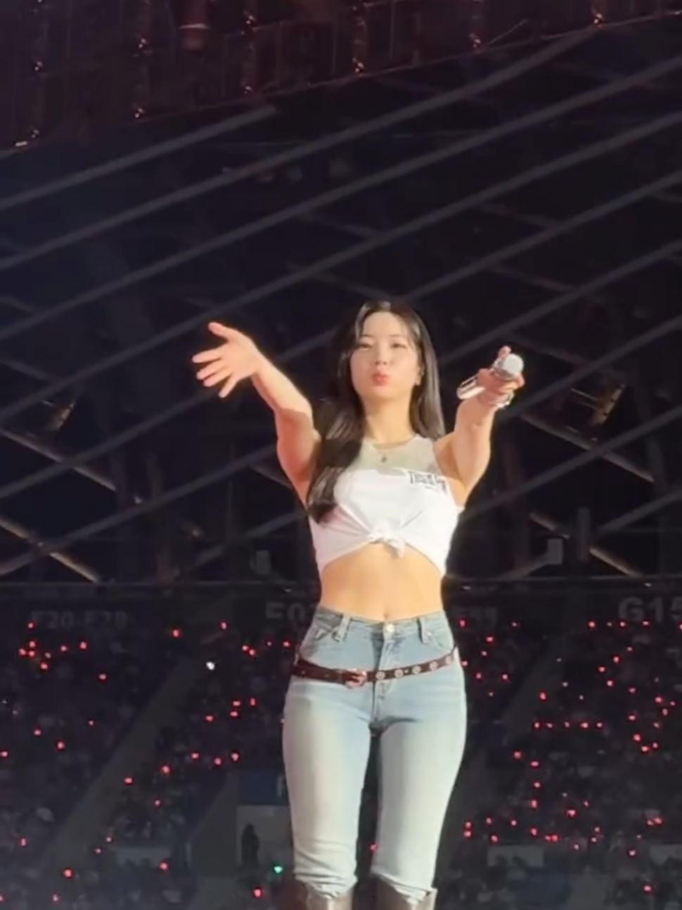 Hug me!! #dahyun #dahyuntwice #twice #twice_tiktok_official #fyp 