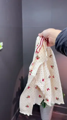 Áo giữ nhiệt bé gái #aogiunhietchobe #aogiunhietbegai #doxinhbegai #thoitrangtreem 