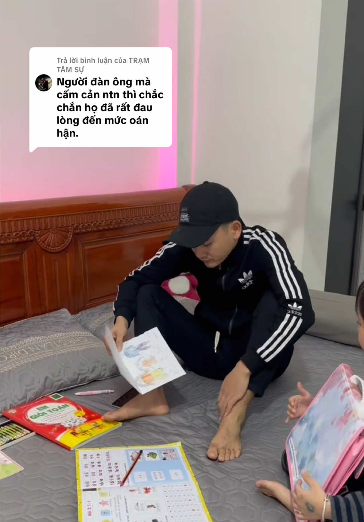 Trả lời @TRẠM TÂM SỰ Con vẫn luôn mong e quay về. Từ giớc ngủ đến lúc học bài con luôn nhớ đến em Em Nói anh nghe! Bố con anh phải làm sao đây😔 #bodonthan #giadinh #xh