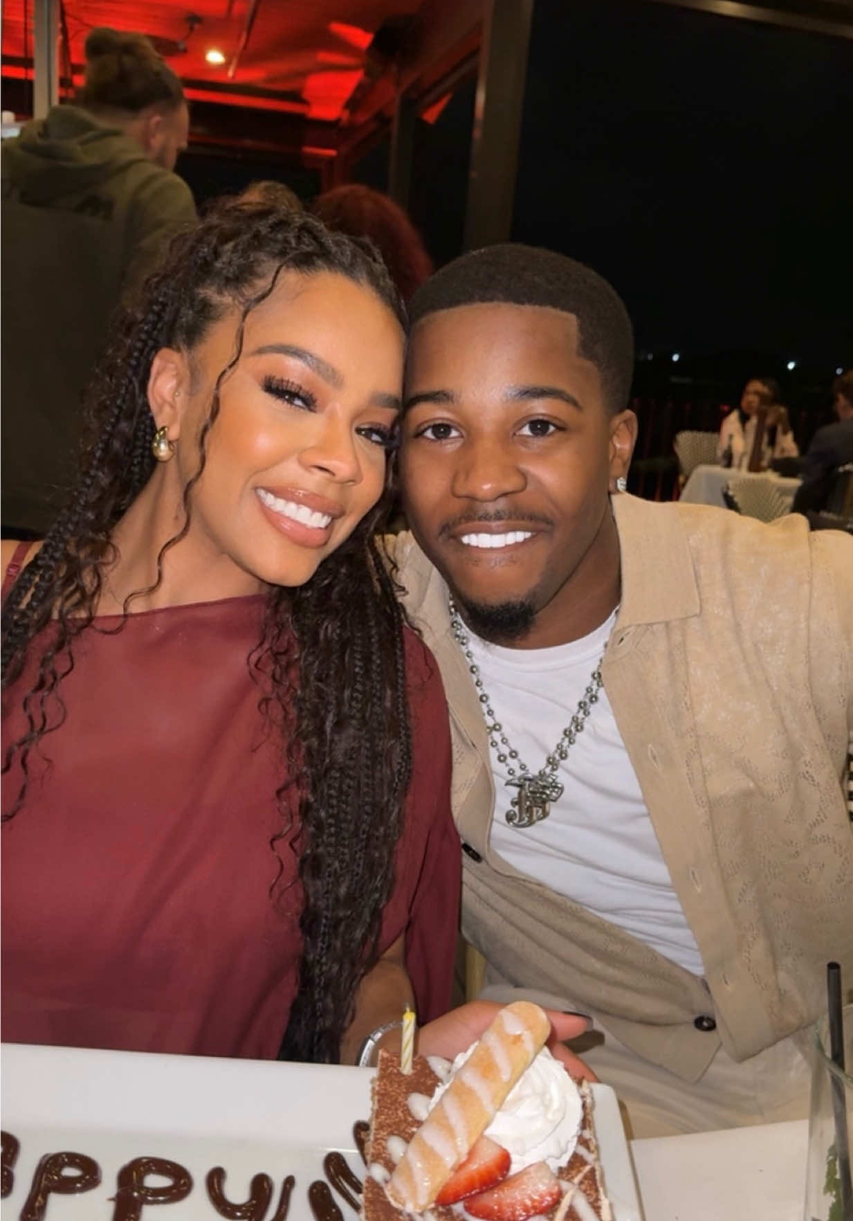 almost :) 🤎 @𝐀𝐋𝐄𝐗𝐈𝐒 𝐉𝐎𝐇𝐍𝐒𝐎𝐍 #fyp #foryoupage #gasstation #viral #Love 