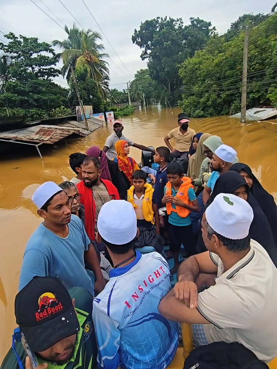 Flooded Malwana........! #malwana #flood #floodrelief #srilanka #viralvideo 