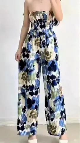 “Looking for an outfit na camera-ready all the time?” Meet your new favorite: Women’s Floral Jumpsuit! Vibrant design, comfy fabric, at sobrang flattering sa katawan. Ang lakas maka-summer glow at perfect for worthy shots anywhere you go! Isuot mo lang—picture-perfect ka na agad. #FloralJumpsuitPh #WomenStyle #TrendingFit