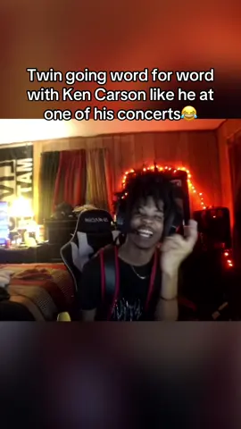 Ken be having twin making his own mosh pits at home😂 (Twitch:vvsahmadd) #fyp #vvsahmad #kencarson 