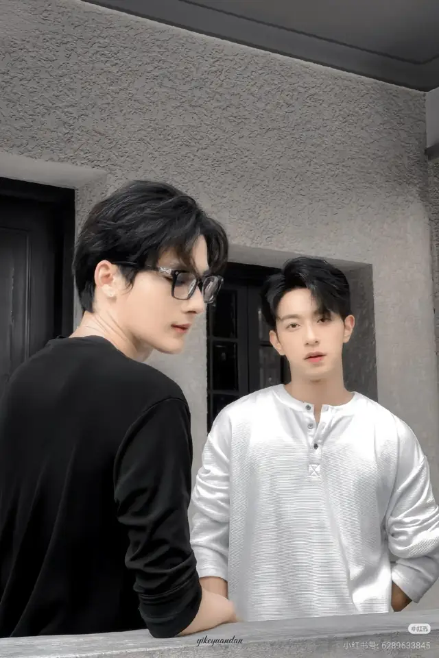 Chạy đâu cho thoát khỏi tình. Trời ban duyên xuống, đôi mình bên nhau.  #jiangheng #lipeien #jiangli #oceanjiang #seekyli 