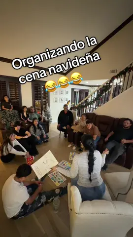 Organizando la cena de navideña #foryoupage #organizando #cenanavidad😂🎄 #humortiktok🤣😜😅😂🤪 #familytime 
