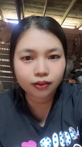 อ้วนไปหน่อย หน้ากลมเลย