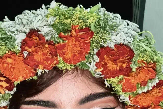 ليه الهجر والبعد ي زين ؟ والهجر عوق كل مجروح الوصل طيب للمحبين وانت وصالك يسعد الروح واصل ولا تبعد عن العين والبعد مالك فيه مصلوح #fyp #اكسبلورexplore #fyp 