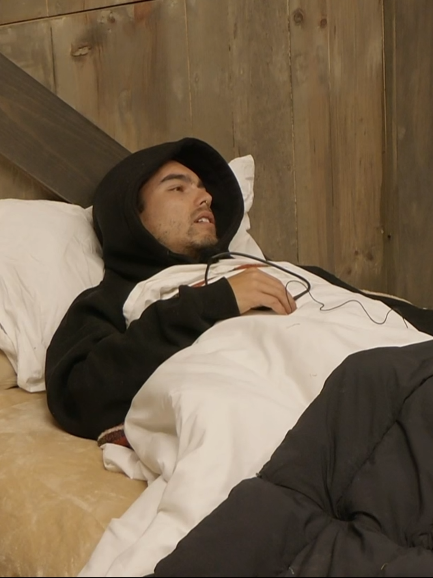 Sergio Mayer Mori le revela a #FabiolaCampomanes a quién dejaría en su legado. 😱🔥👨🏻‍🌾 Lunes a viernes 9:00 p.m. por #AztecaUNO. Domingo La Gala 8:00 p.m. por Azteca UNO. 🌾 #LaGranjaVIP Transmisión 24/7 en #DisneyPlus experiencia completa. #reality