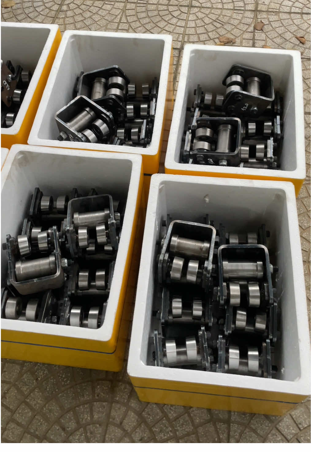 Bánh xe ray I / H chuyên tời nâng hàng, cẩu trục và các hạng mục cơ khí khác #banhxerayi #banhxerayh #cokhichetao #xuhuong #nhafunas 