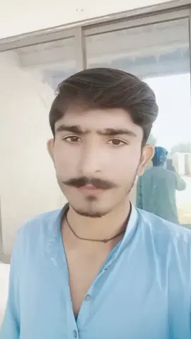 کیا پوچھتے ہو مجھ سے درد کہاں ہوتا ہے   ایک جگہ ہو تو بتاؤں کے یہاں ہوتا ہے